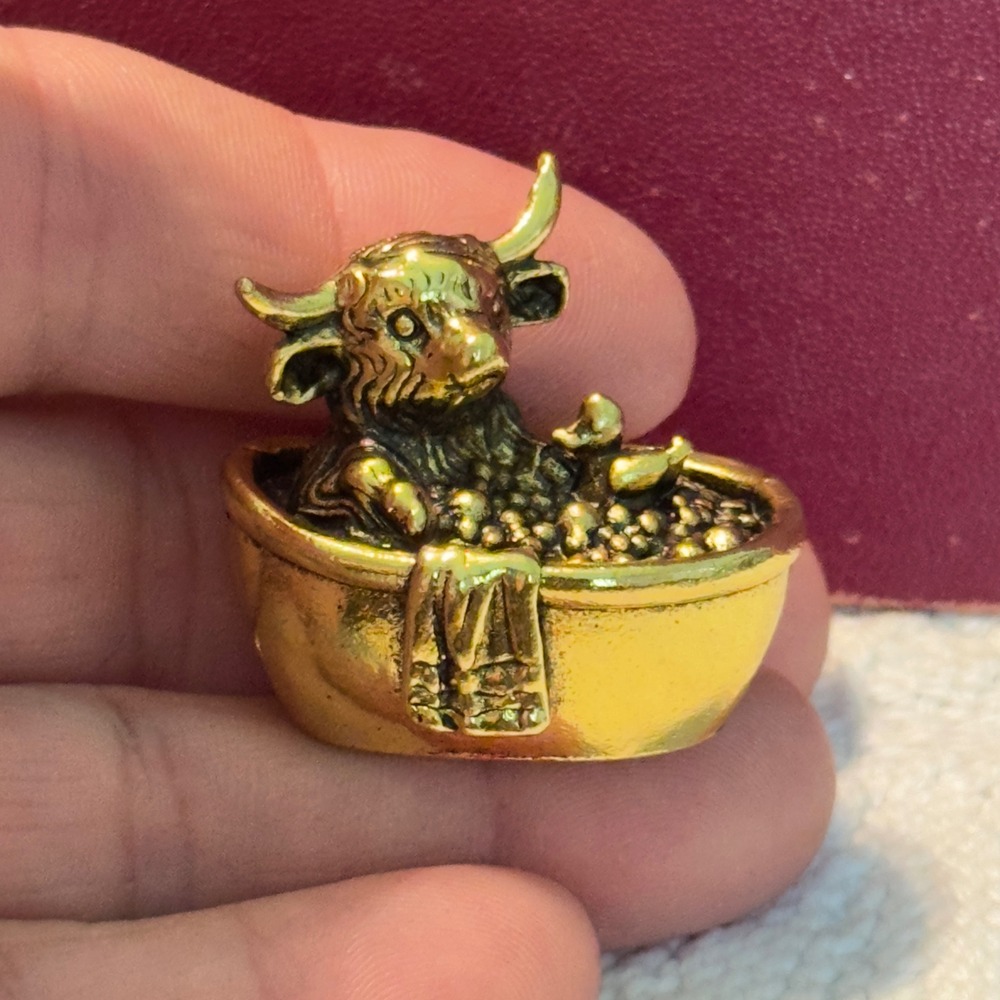 BG11 Brass Highland Cow Bull in Bubble Bath Tub Gold Figurine Miniature Tiny